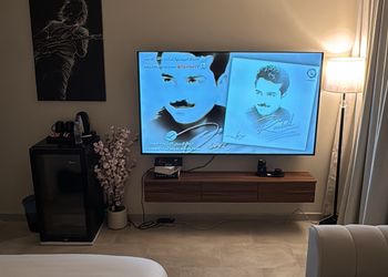 استديو بسرير ماستر