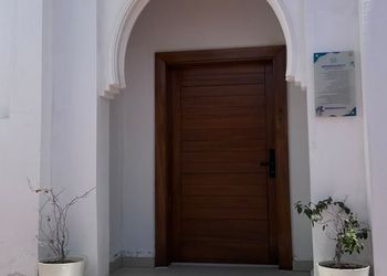 شاليه باطلاله على البحر