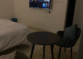 استديو هادئ بسرير ماستر 