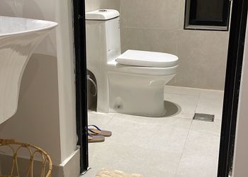 استديو هادئ بدخول ذاتي 