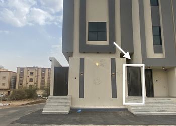 استديو بدخول ذاتي وسرير مريح