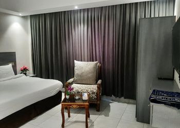 استديو بسرير ماستر  ودخول ذاتي