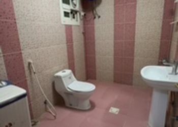 شقة بغرفتين نوم وصالة