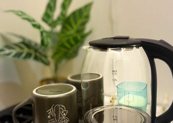 استديو بسرير ماستر وجلسة جانبية 