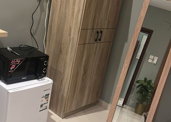 استديو بسرير ماستر وجلسة جانبية 