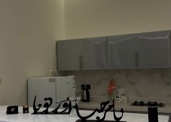 شاليه بمجلس أنيق ومسبح خارجي 