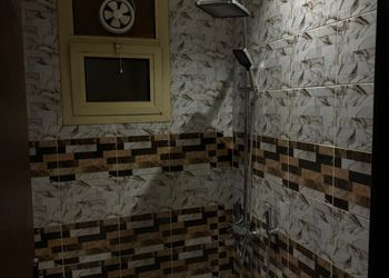 استديو بسرير ماستر وجلسة جانبية 