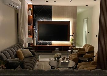 شقة بغرفة معيشة وغرفتين نوم 