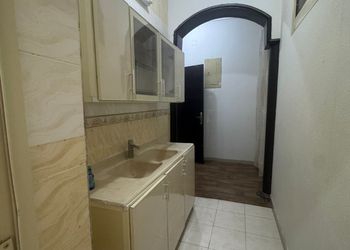 استديو بسرير ماستر 