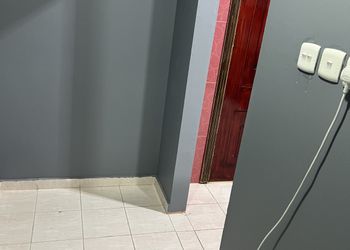 شقة أنيقة بثلاث غرف وصالة
