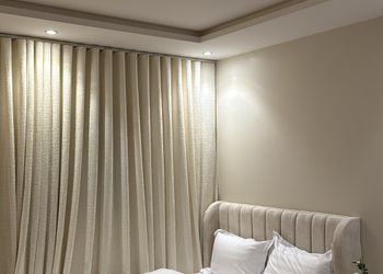 استديو بأثاث مريح وبسيط 