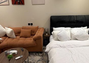 استديو بسرير ماستر