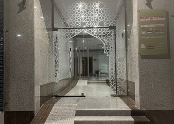 استديو بسرير ماستر وجلسة جانبية 