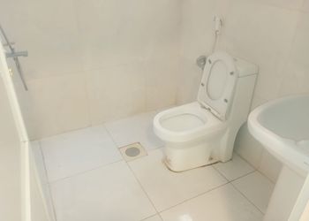 استديو بسرير ماستر وجلسة جانبية