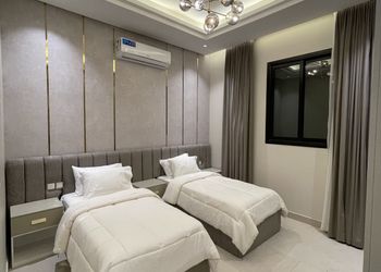 شقه بثلاث غرف نوم بدخول ذاتي