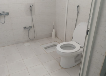 شاليه بمسبح بألعاب مائية 