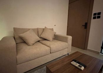 استديو هادئ بسرير ماستر 