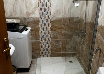 شقة بصالة وغرف نوم
