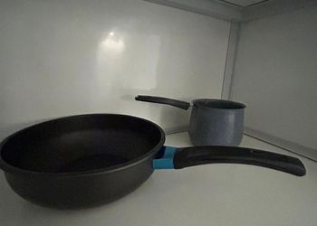 استديو بسرير ماستر وجلسة جانبية
