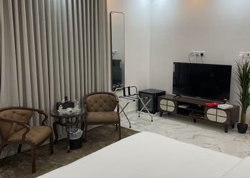استديو هادئ بسرير ماستر 