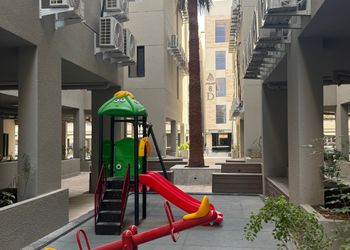 استديو بسرير ماستر ودخول ذاتي