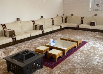 استراحة بمجالس وغرفتين نوم 
