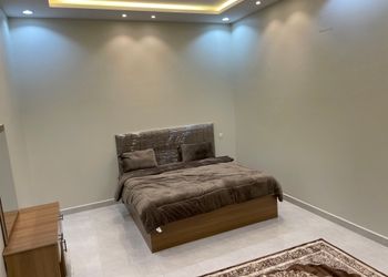 شقة بصالة وغرف نوم
