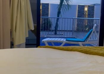 شاليه بألعاب مائية ومسبح