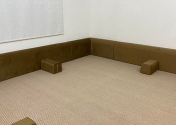 استراحة بغرفة نوم