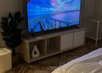 استديو بسرير ماستر وجلسة جانبية