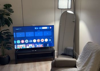 استديو بسرير ماستر وجلسة جانبية 