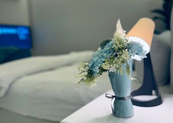 استديو باثاث مريح وبسيط 