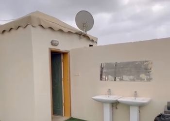 استراحة بمسبح خارجي وأجواء ممتعة 