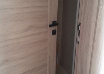 استراحة بمجلس وفناء خارجي 