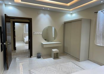 شقة بغرفتين نوم وصالة