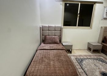 شقة بغرفتين نوم وغرفة جلوس 