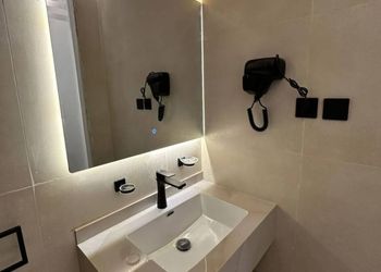 استديو بسرير ماستر وجلسة جانبية 