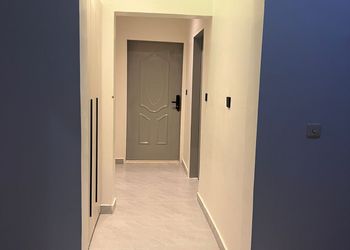 استديو بتصميم هادئ ودخول ذاتي 