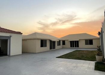 استراحة بمجلس وبيت شعر 