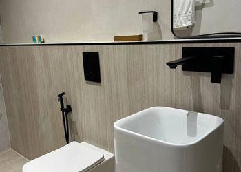 استديو هادئ بسرير ماستر وسريرين مفردة 