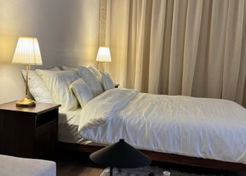 استديو بسرير ماستر ودخول ذاتي