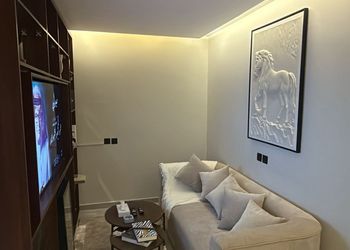 استديو بسرير ماستر وجلسة جانبية