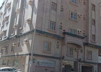 شقة بغرفتين نوم وصالة بدخول ذاتي