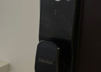 استديو باثاث مريح وبسيط 