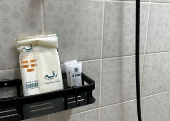 استديو بسرير ماستر وجلسة جانبية