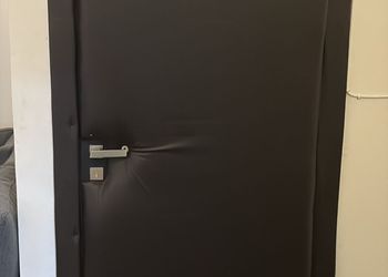 استديو هادئ بسرير ماستر 