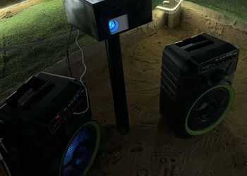 مخيم بخيمة وبروجكتر