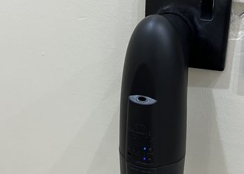 استديو بأثاث مريح وبسيط