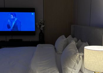 استديو هادئ بدخول ذاتي 