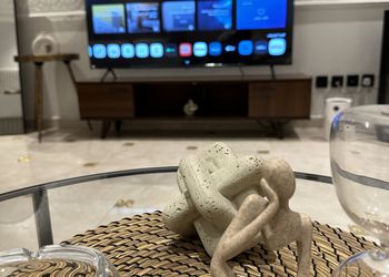 استديو هادئ بدخول ذاتي 